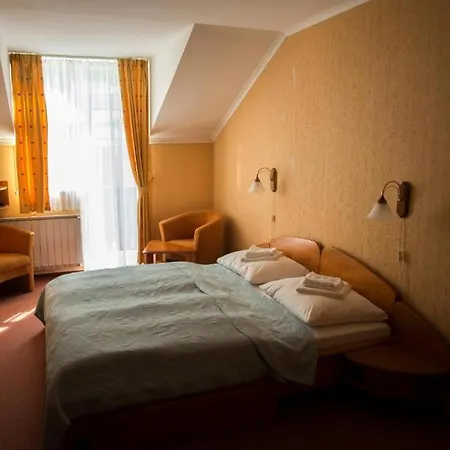 Отель Branica 4*